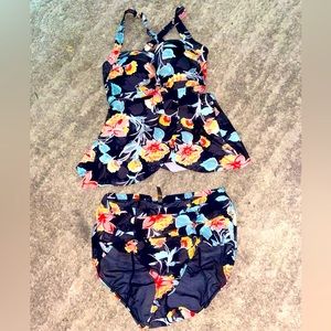 Torrid babydoll floral tankini with matching bottoms